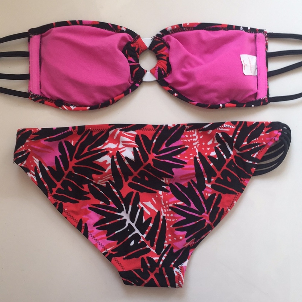 Strapless Bikini - Picture 2 of 3